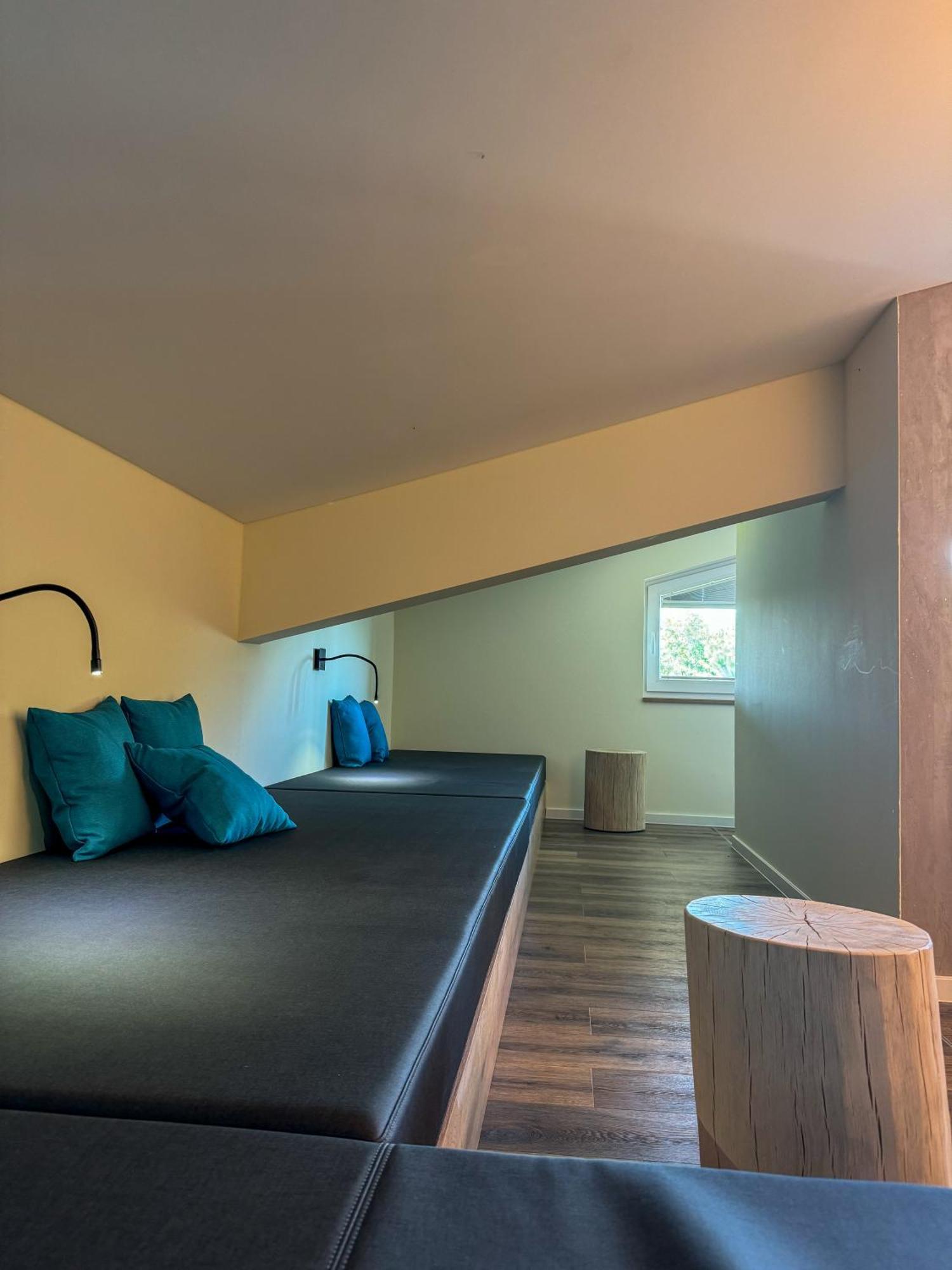 Veenland Hotel Haren Bagian luar foto