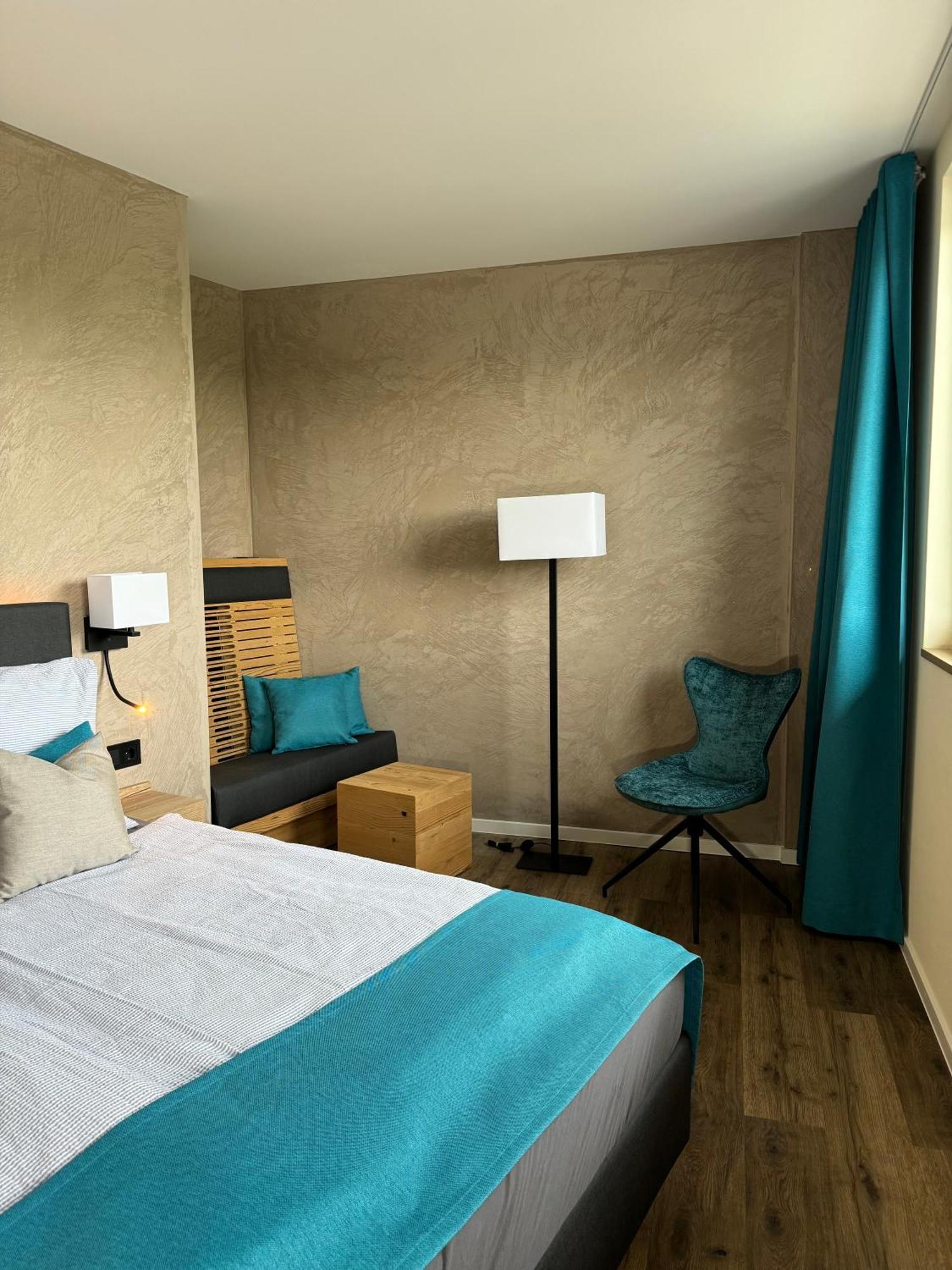 Veenland Hotel Haren Bagian luar foto